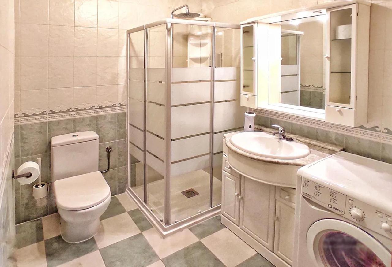 Apartamento Con Wifi En Casco Historico Betanzos Exterior photo